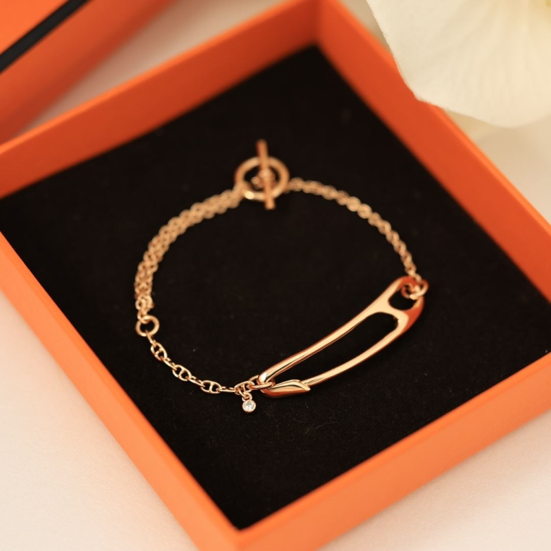 H**me5 bracelets